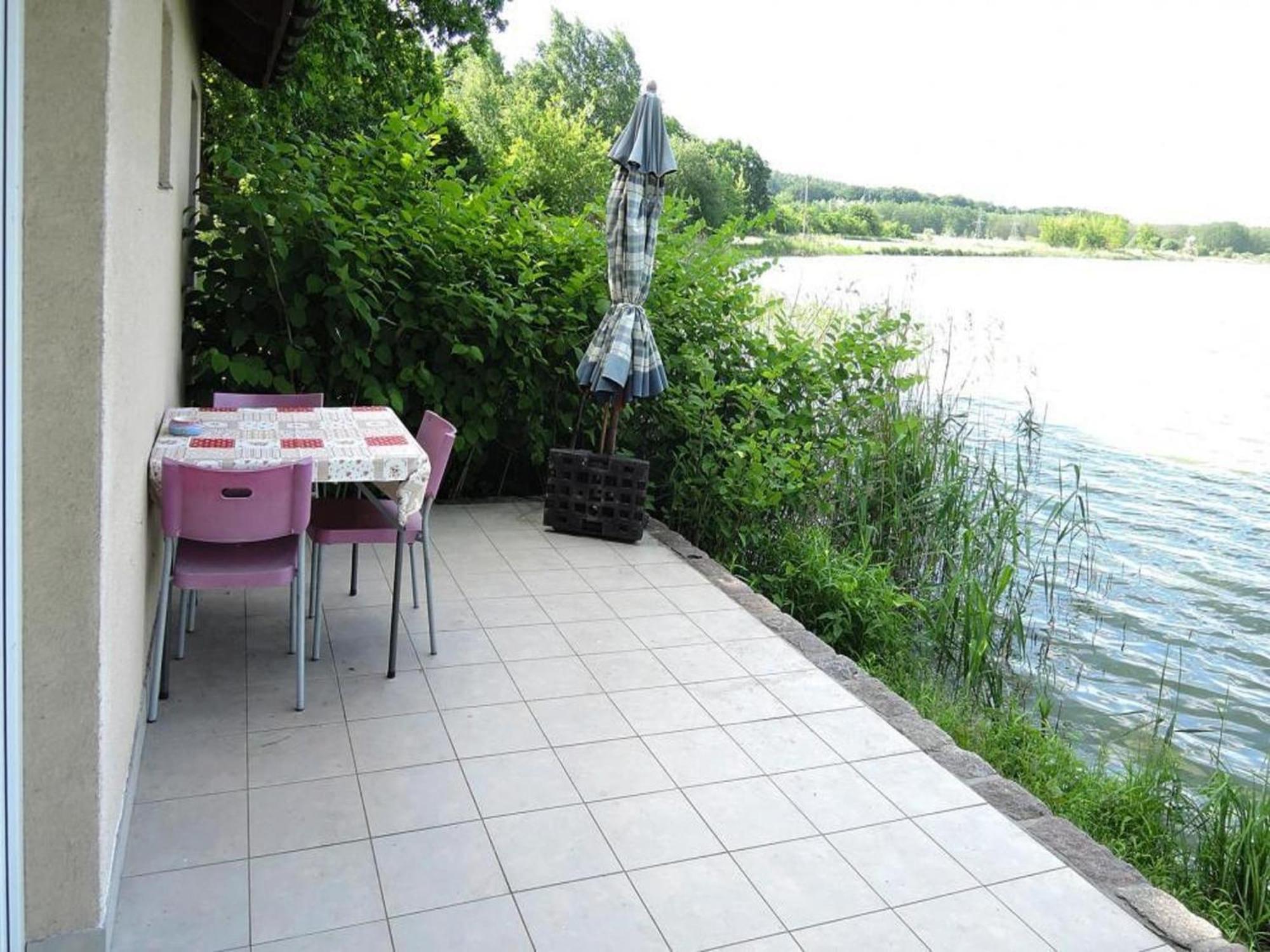 Holiday House In Szczecin At The Lake With The Terrace Екстериор снимка